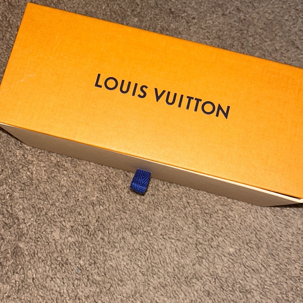 Louis Vuitton gift box